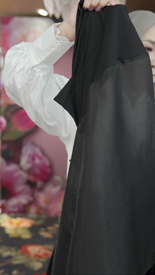 三醋酯纤维嘉米拉黑色绕巾