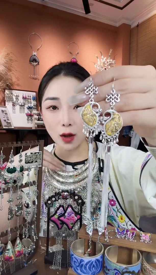 刺绣纯手工民族风耳环