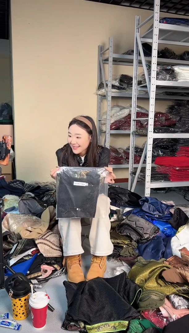 黑底彩凤尾马甲xl