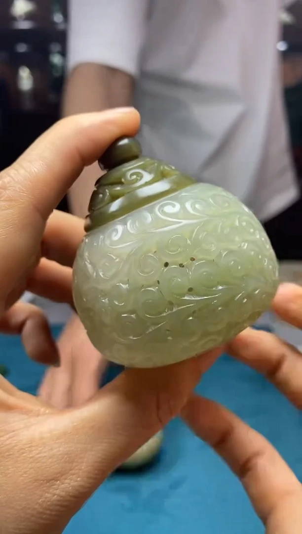 和田玉未镶嵌颈饰1