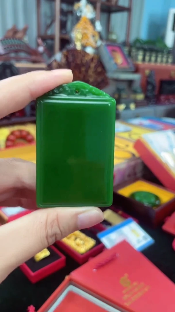 和田玉（碧玉）未镶嵌颈饰平安扣