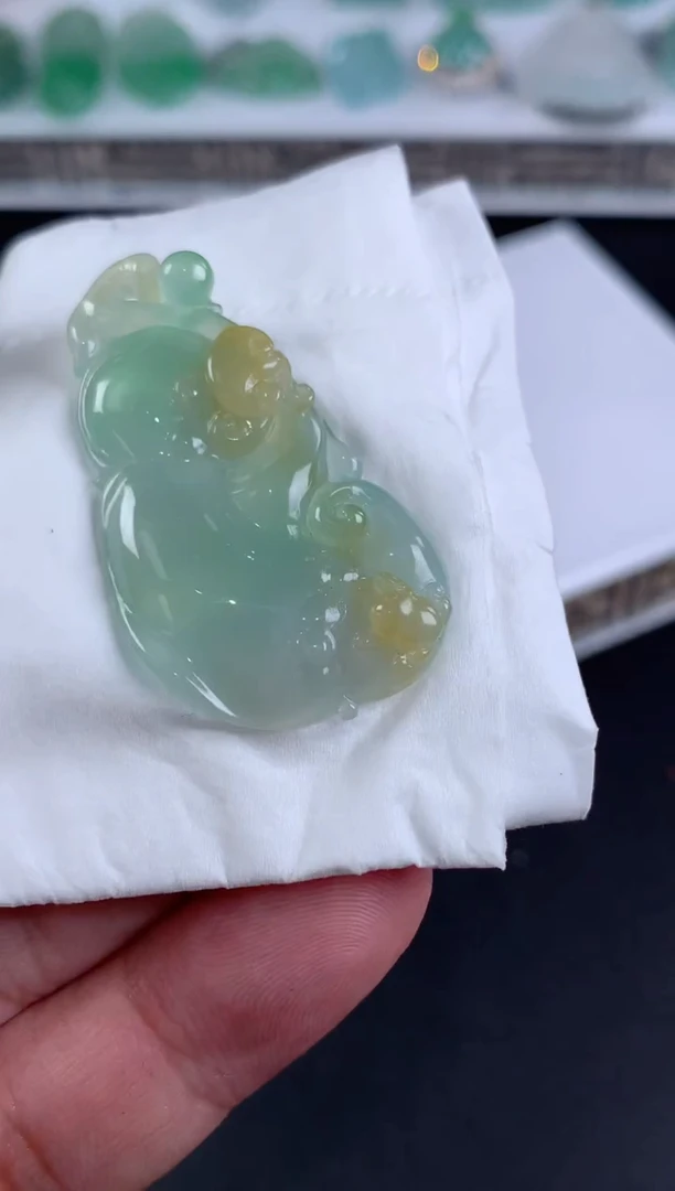 未镶嵌定制翡翠如**来翡翠