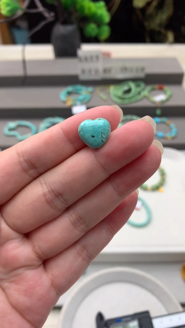 南红玛瑙雕刻未镶嵌E02