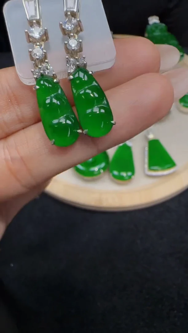 未镶嵌定制翡翠翡翠耳环160