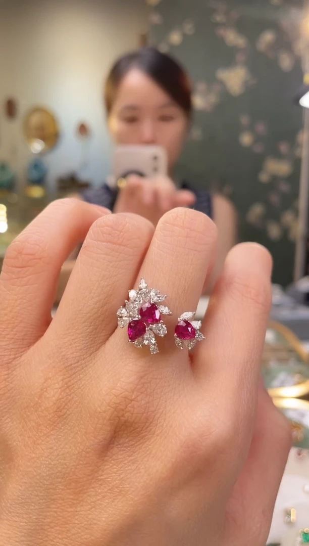 红宝石戒指18K金镶嵌无烧主石：1.47ct