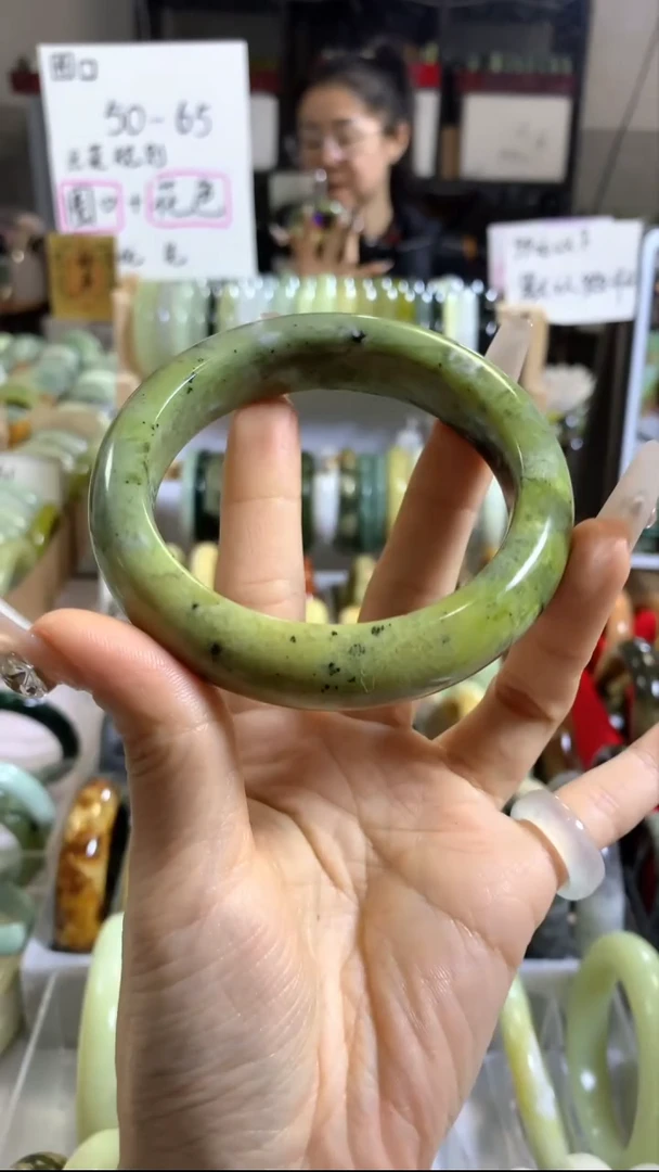 未镶嵌岫玉手镯57（62圈口）