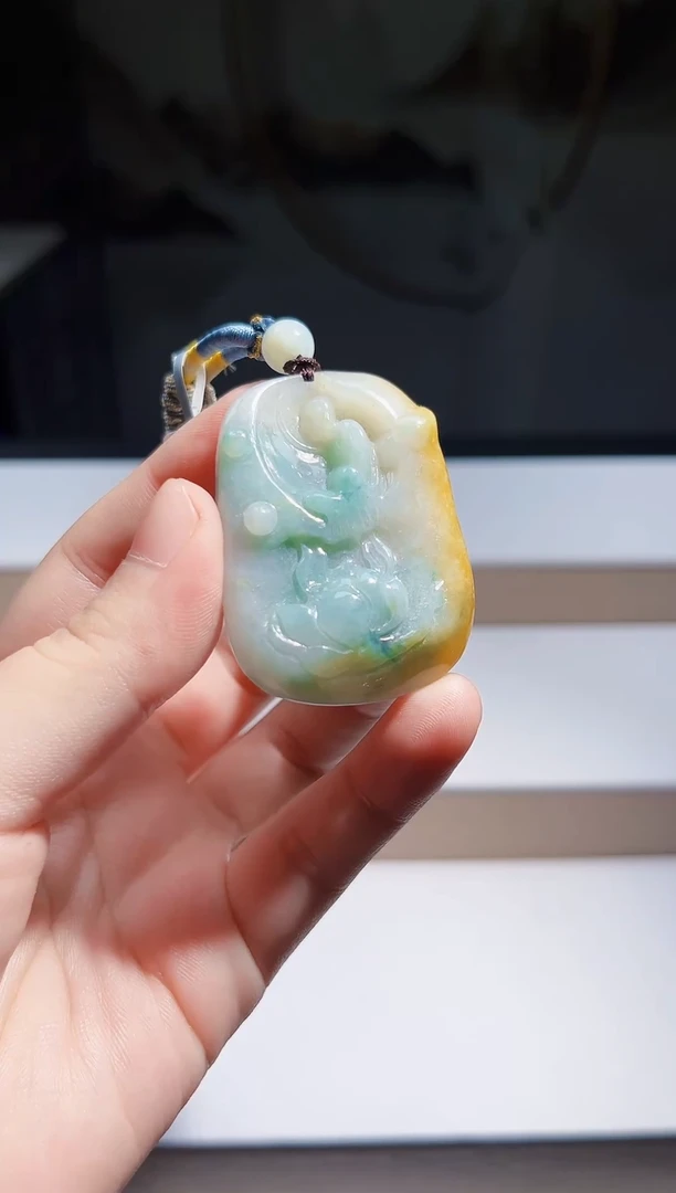 吊坠(不含链)未镶嵌翡翠挂件