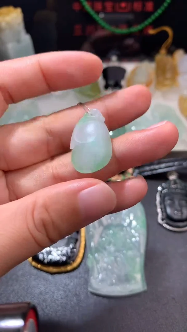 未镶嵌定制翡翠