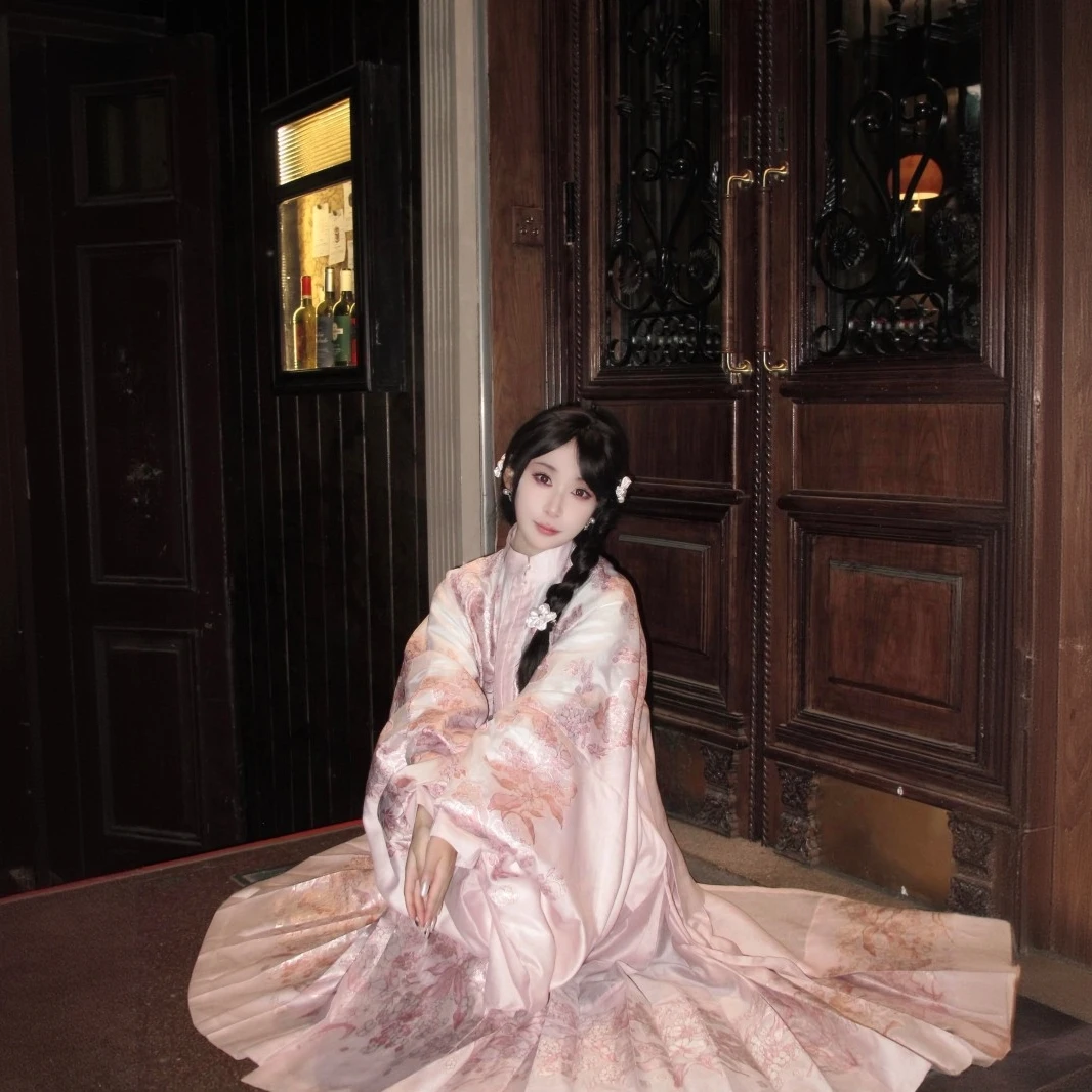 【粉雾】粉色明制通袖仿妆花对襟短袄马面裙原创汉服春秋冬女套装