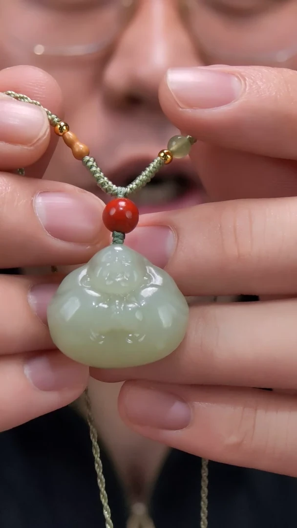 颈饰未镶嵌和田玉和田玉抱抱佛吊坠DN