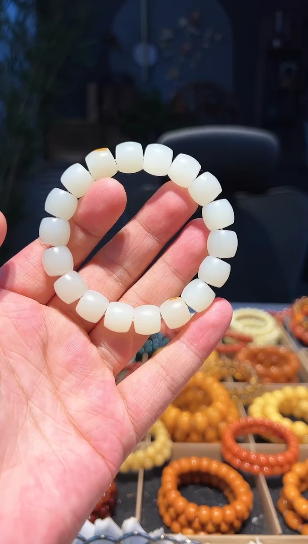 和田玉未镶嵌手串12+直切