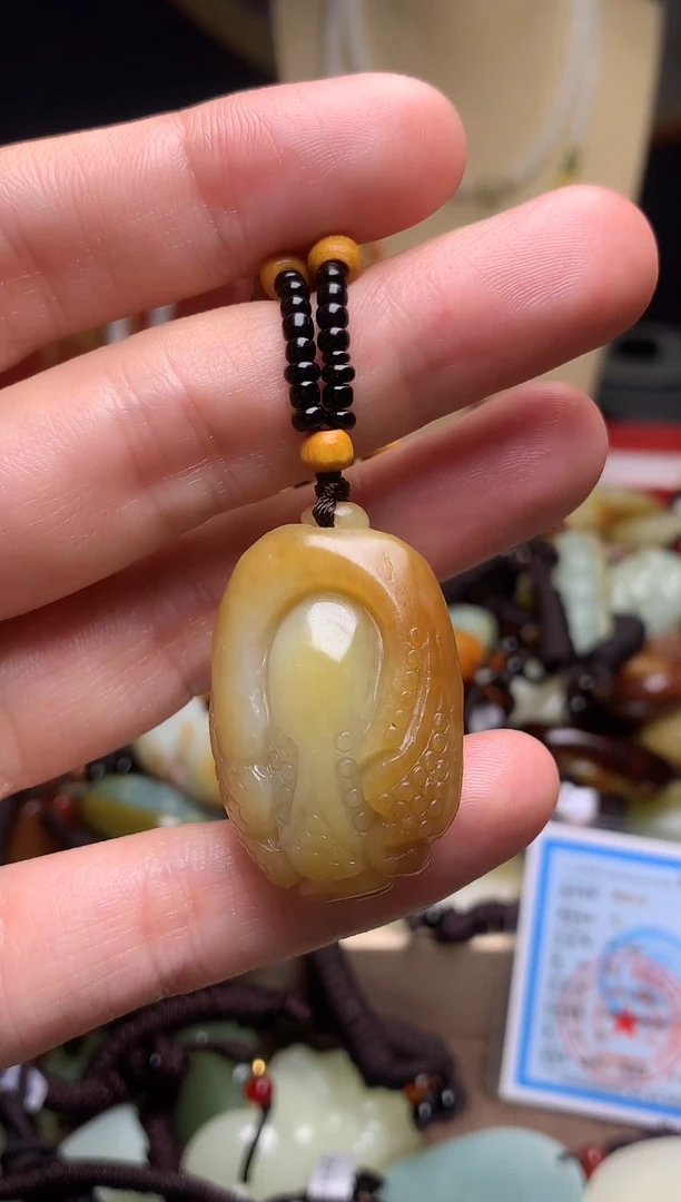 颈饰未镶嵌和田玉新疆料青海料清水和田玉吊坠