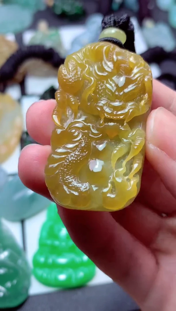 翡翠未镶嵌颈饰天然翡翠A货