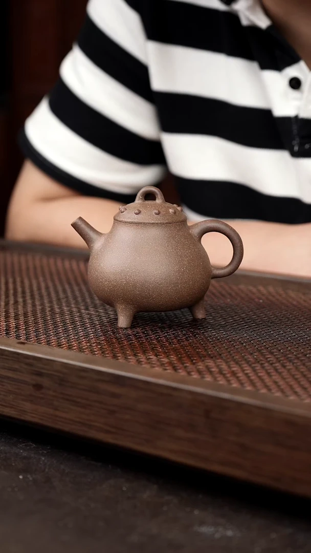 茶壶紫砂岩中泥三足鼎