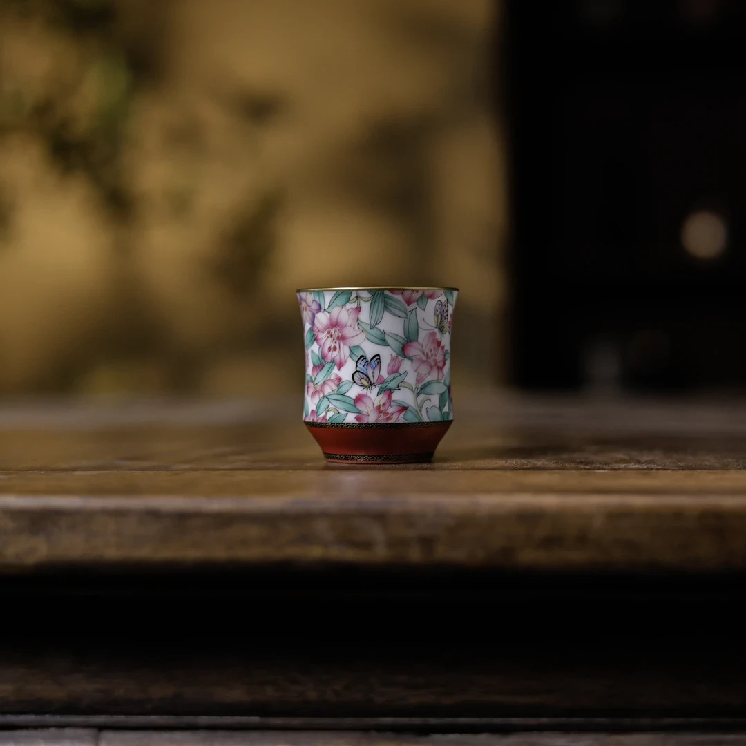 【三山拙垆】主人杯玫瑰红百合重工描金100ml（华隐梵田S0986）