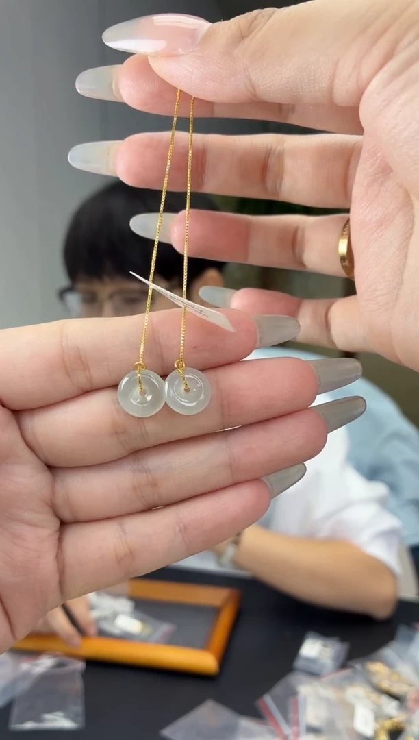 颈饰银S925镶嵌翡翠11111111111