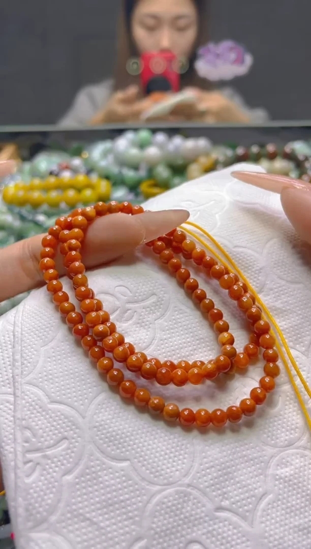 颈饰未镶嵌翡翠4MM