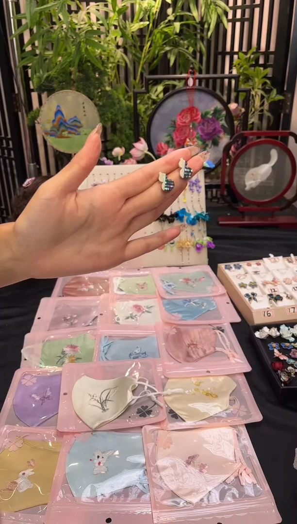 织绣C****8非遗苏绣手工饰品