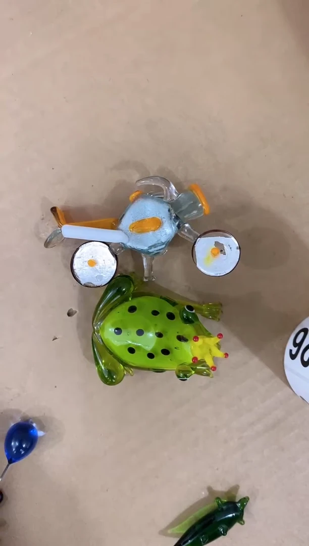 手工艺品琉璃皮*，2件摆件