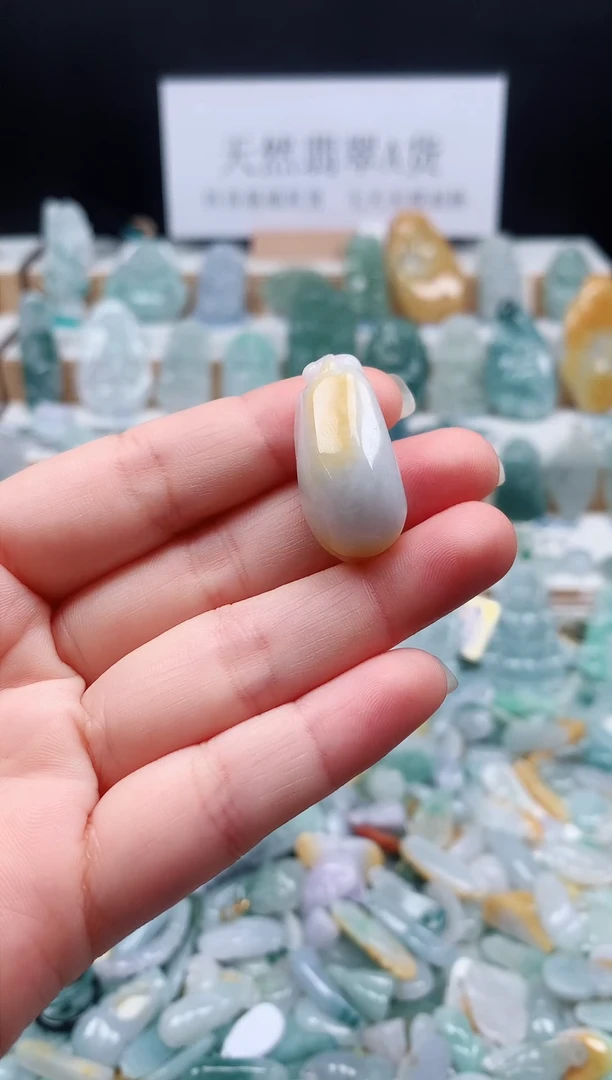 翡翠未镶嵌吊坠(不含链)12福瓜