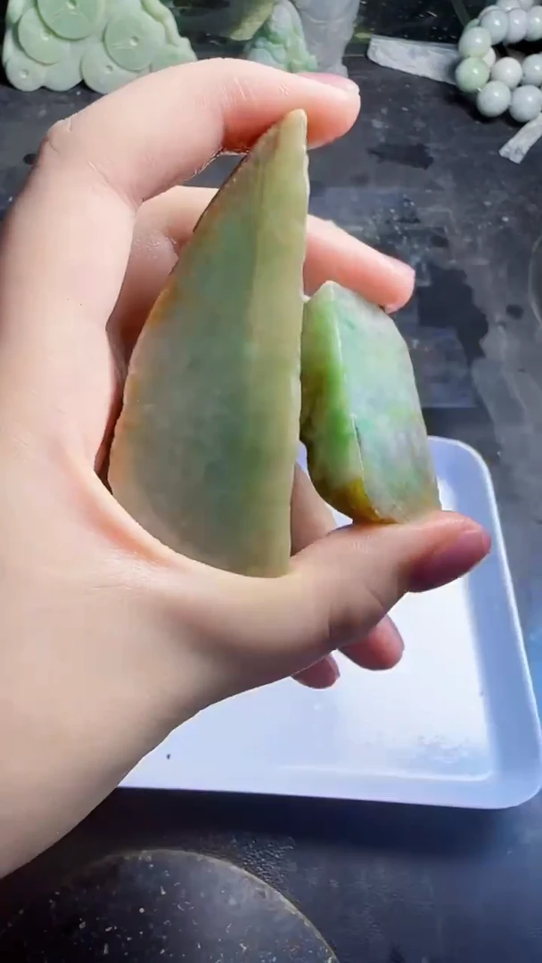 未镶嵌挂件翡翠皇****客天然翡翠031