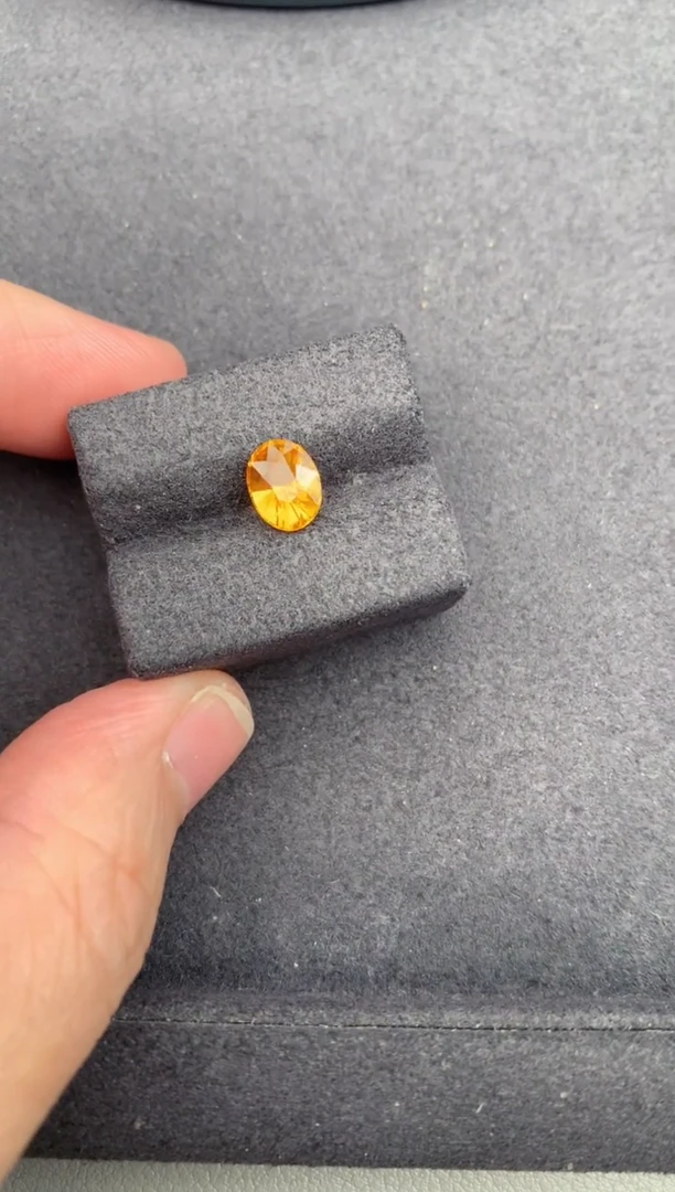 裸石彩色蓝宝石1.5ct黄蓝宝 BH  定制