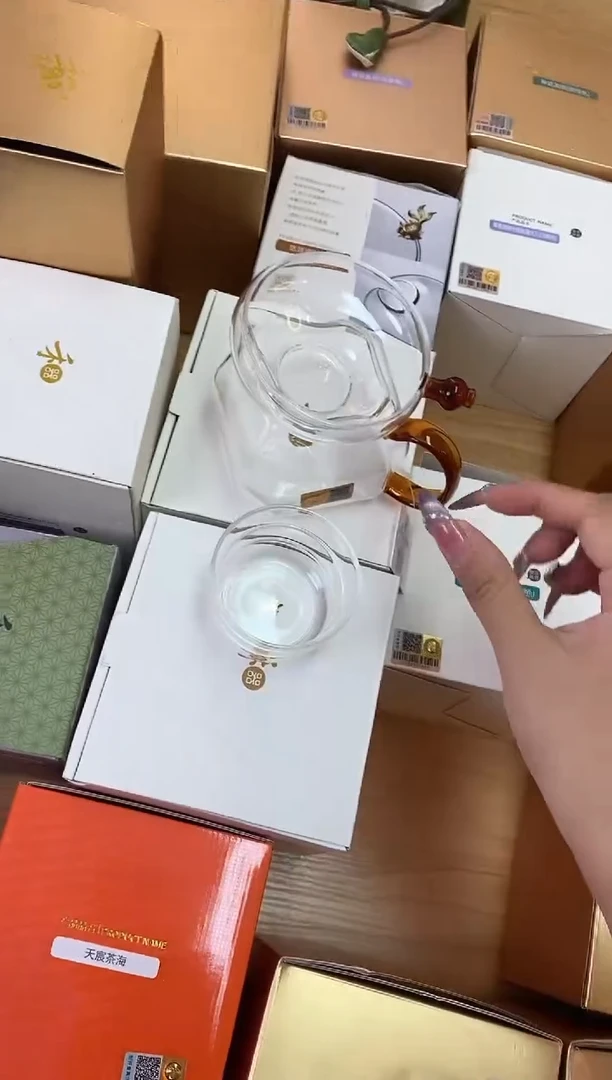 悠乐琥珀+奉珠茶漏琥珀