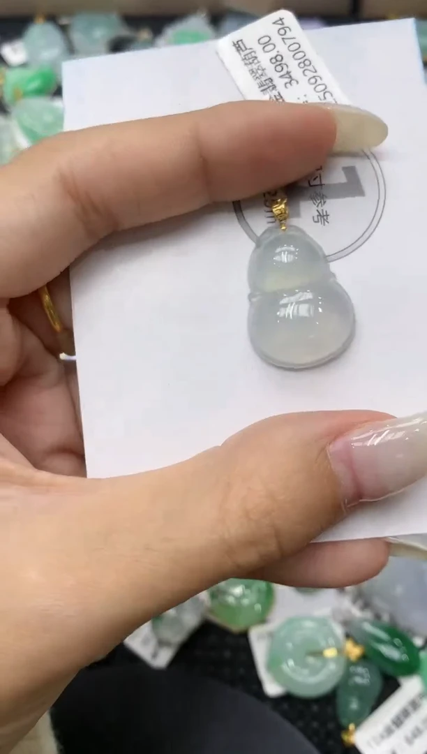 颈饰18K金镶嵌翡翠11111111