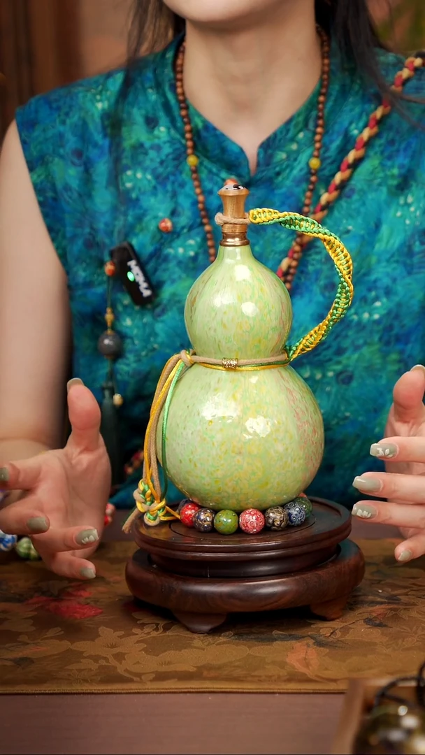 65易林漂漆酒葫芦------158