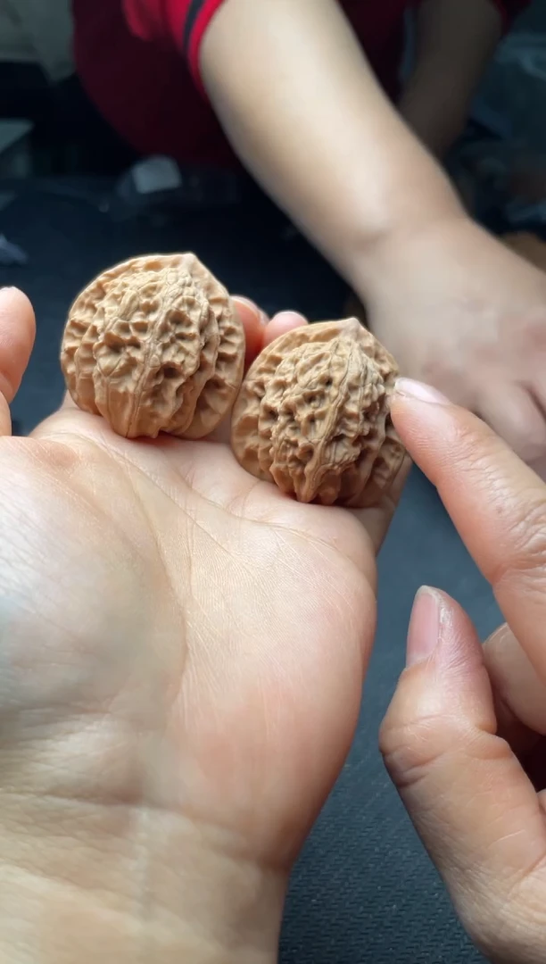 把件文玩核桃w73    霞云岭 38尺