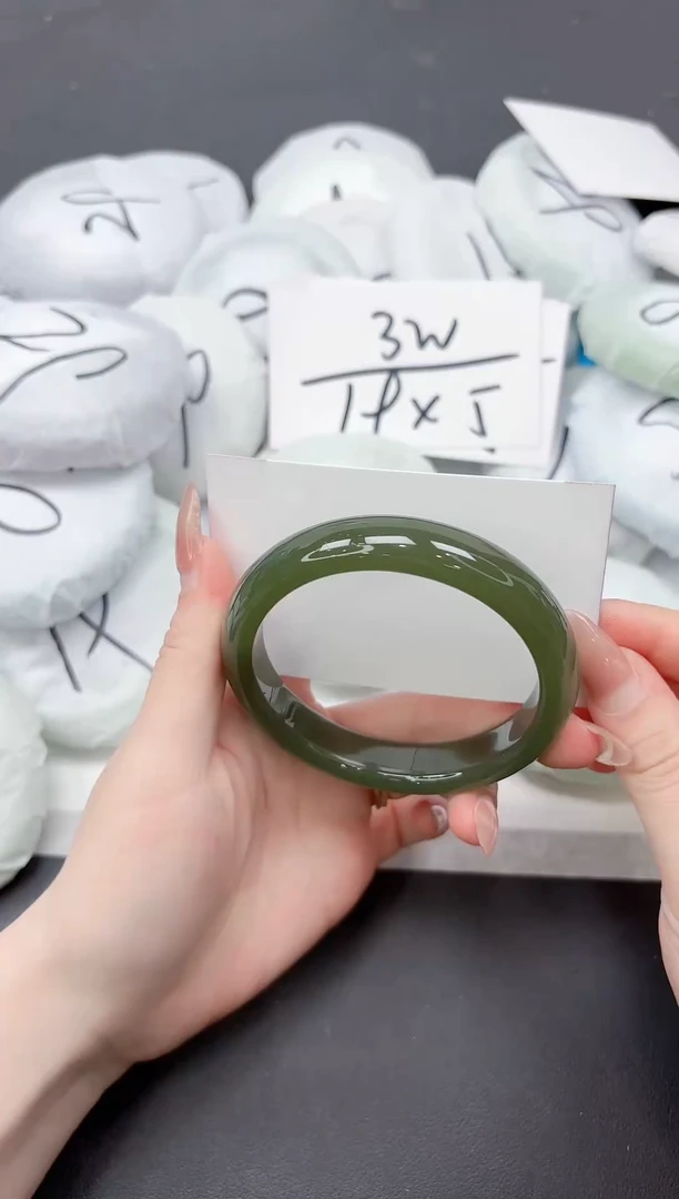 未镶嵌手镯石英质玉291-62