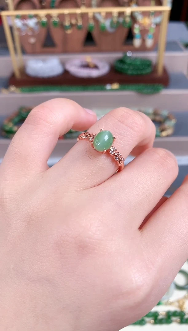 银S925镶嵌戒指和田玉1