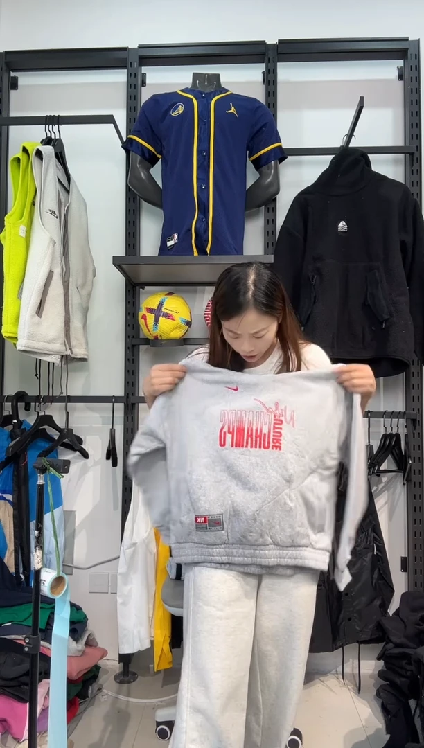 3700  编码  瑕疵直播间过款为准 尺码  . XL160大童