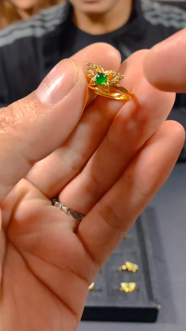 未镶嵌戒指翡翠多样性发一