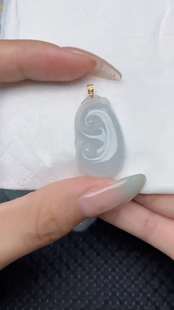 翡翠18K金镶嵌颈饰天然翡翠a货