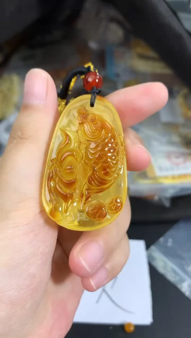 蜜蜡未镶嵌珠宝奇石145