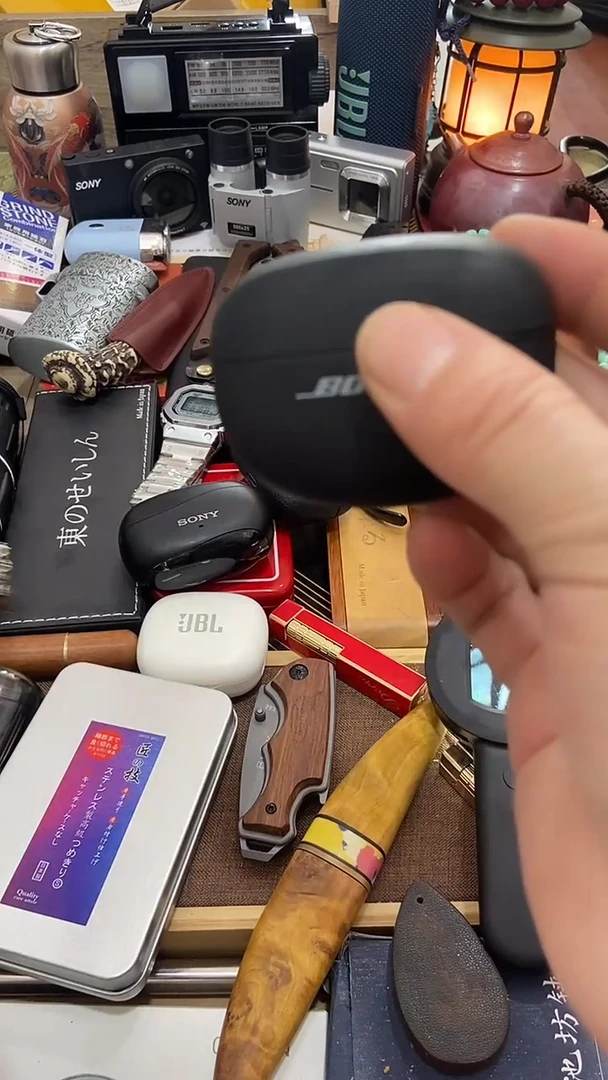 瓷片闪购商品  如图所示