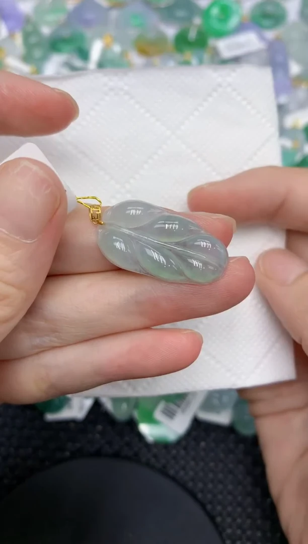 颈饰18K金镶嵌翡翠1111111