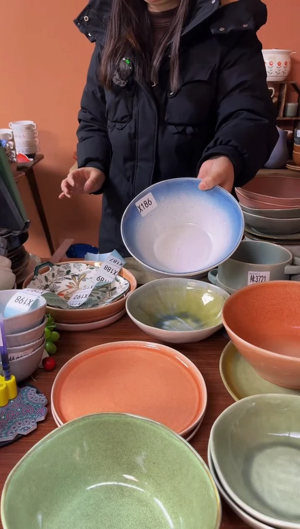 【闪购商品】碗X186  陶瓷异形斗笠锤纹碗一个