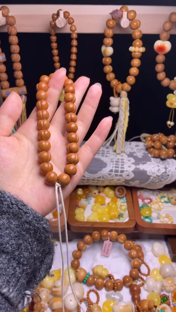 吊坠猴头核桃全品纯手工龙岩素手持