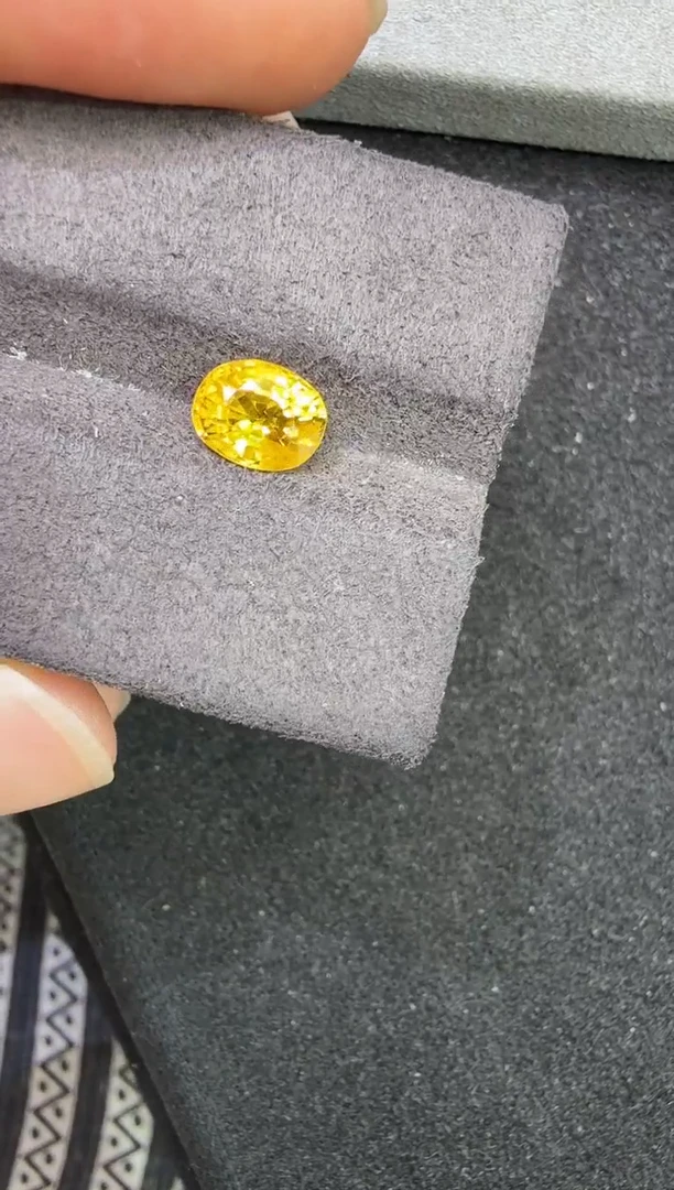 未镶嵌定制定制蓝宝石天然金丝雀黄1.405克拉国际证书