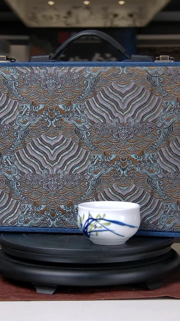 摆件M082中国景德镇陶瓷精选