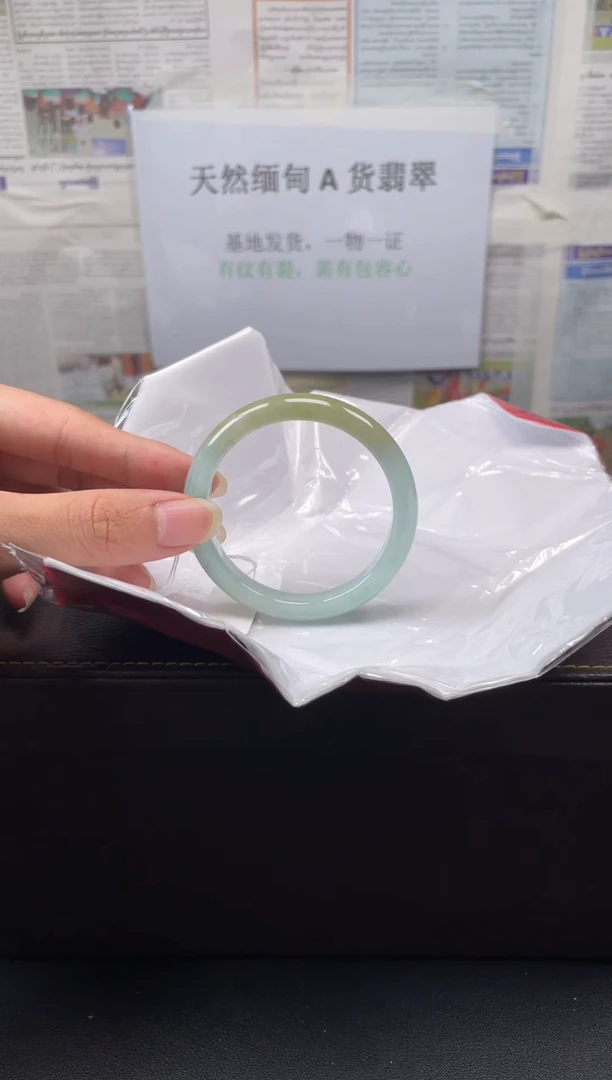 未镶嵌手镯翡翠62