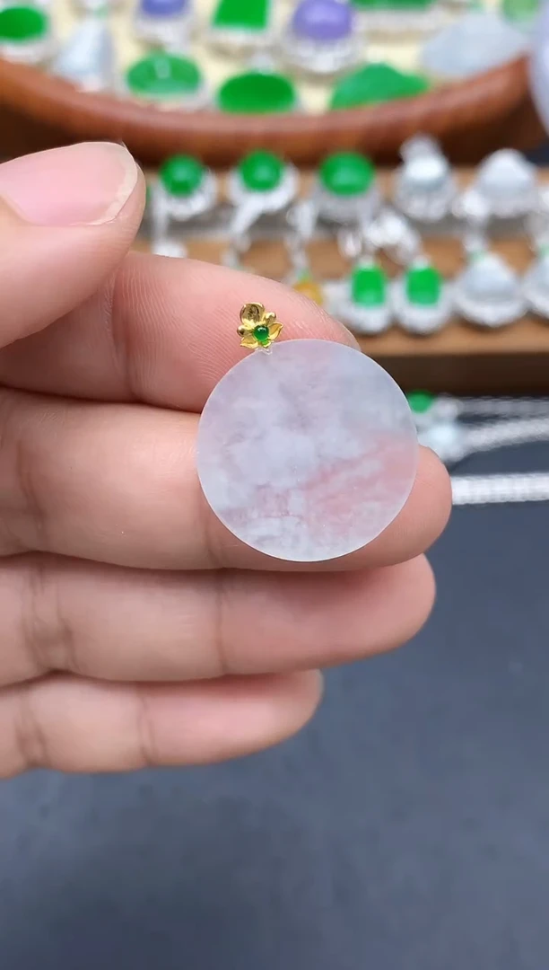 颈饰18K金镶嵌翡翠135-中国好珍宝