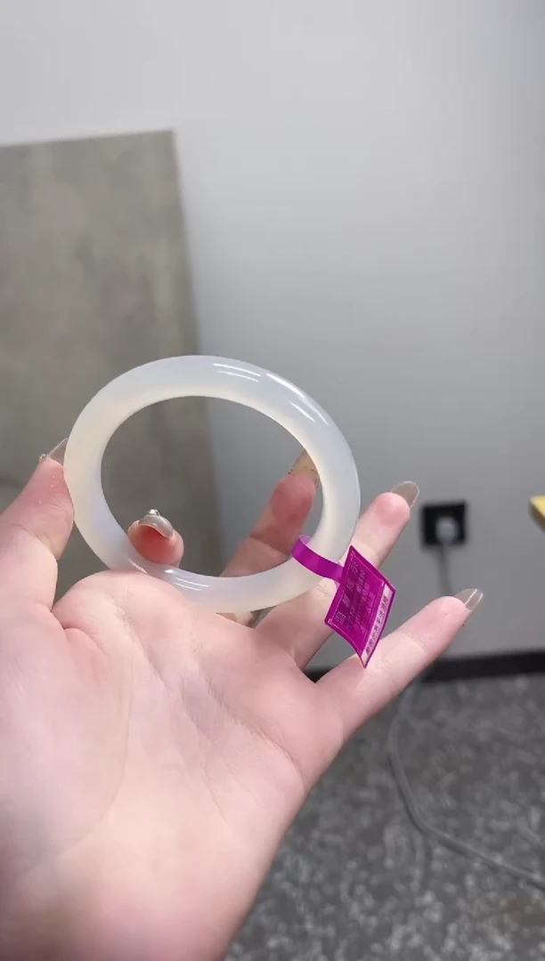 【闪购商品】玛瑙/玉髓手镯未镶嵌58-59圈 需要包容圆条