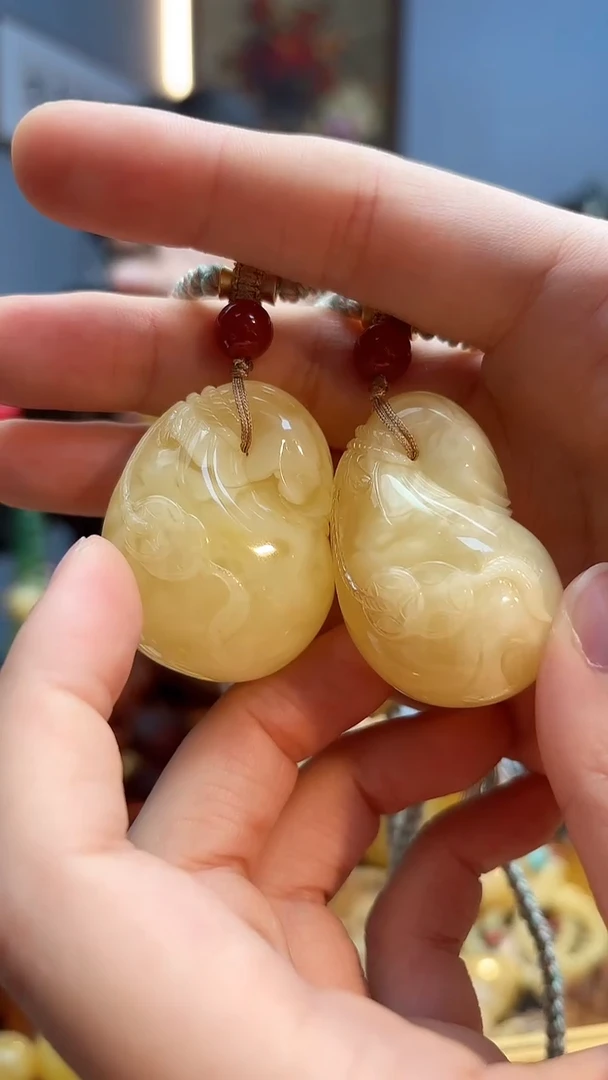琥珀颈饰未镶嵌吊坠（多样性发其一）