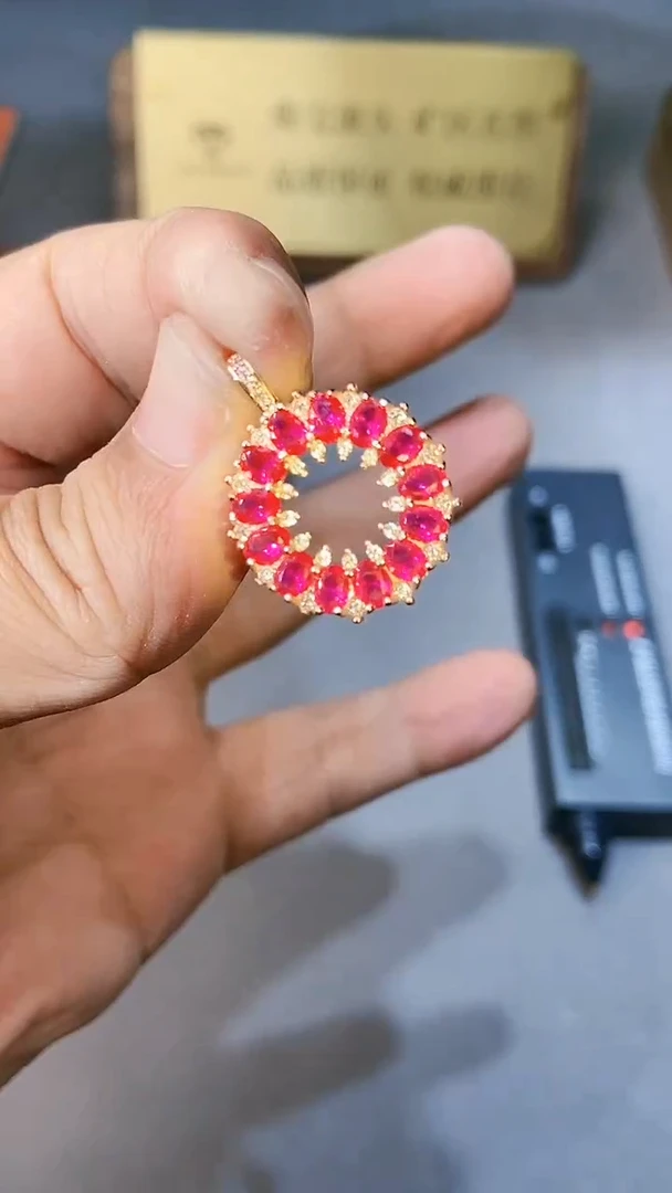 【闪购商品】红宝石颈饰银S925镶嵌35