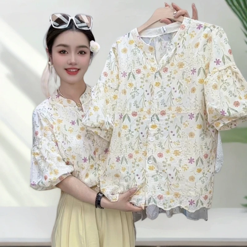 S001港风复古气质刺绣碎花短袖衬衫女夏季新款小个子减龄漂亮上衣