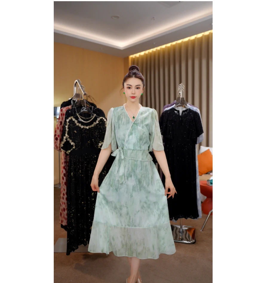 【当天发+运费险】法式气质高级感独特绝美海边度假印花连衣裙MO893