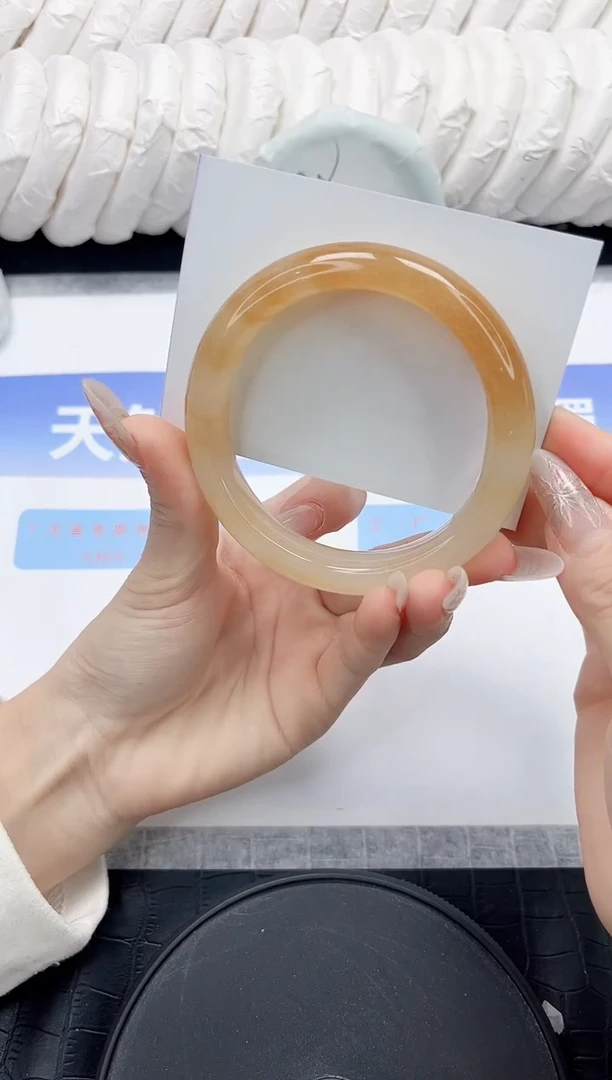 未镶嵌手镯石英质玉225-62.2